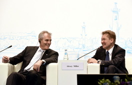 Председатель Правления OMV AG Райнер Зеле и Алексей Миллер.