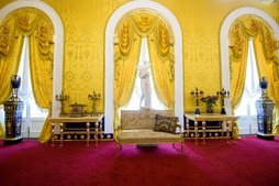Интерьер Лионского зала Екатерининского дворца.